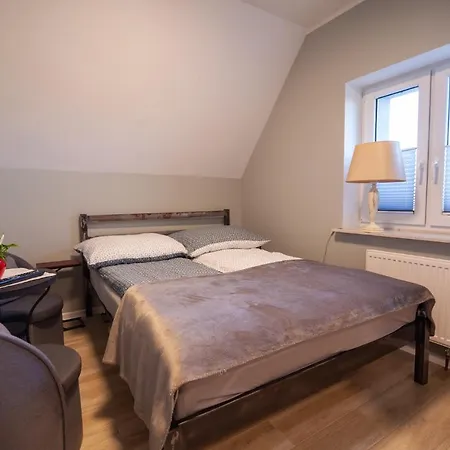 Goscinne Wojtek - 5 Minut Do Plazy