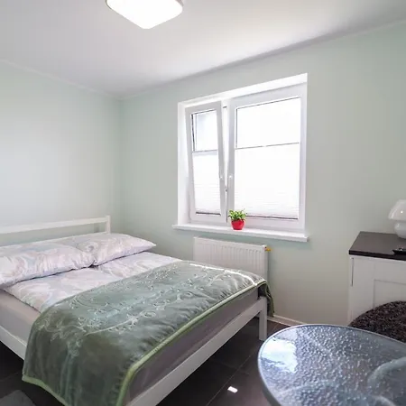 Goscinne Wojtek - 5 Minut Do Plazy