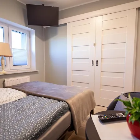 Goscinne Wojtek - 5 Minut Do Plazy *