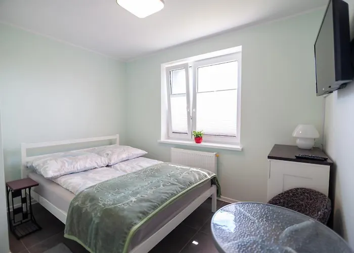 Goscinne Wojtek - 5 Minut Do Plazy