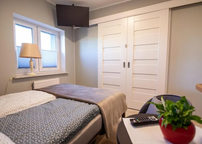 Goscinne Wojtek - 5 Minut Do Plazy *